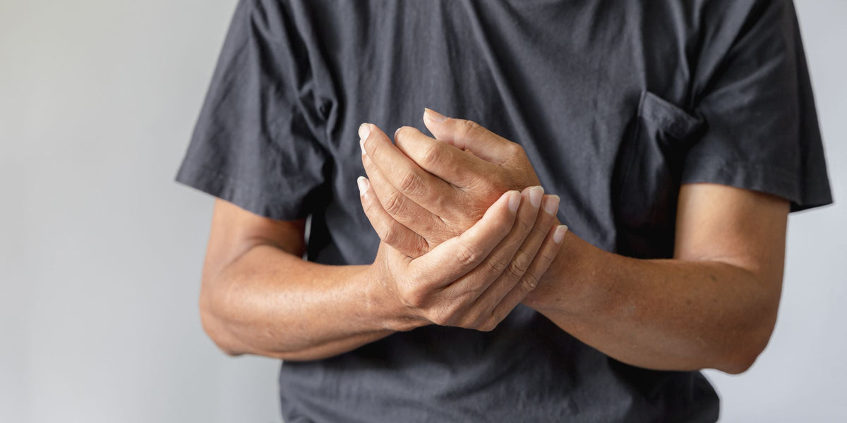 Karpaltunnelsyndrom: Ursachen, Symptome und Behandlung