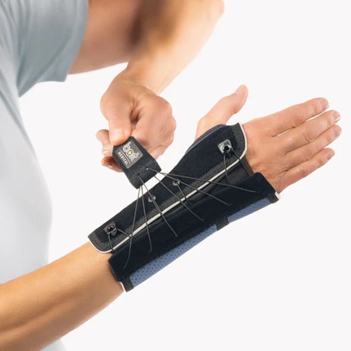 BORT Generation Handgelenkorthese mit Schnürung kaufen