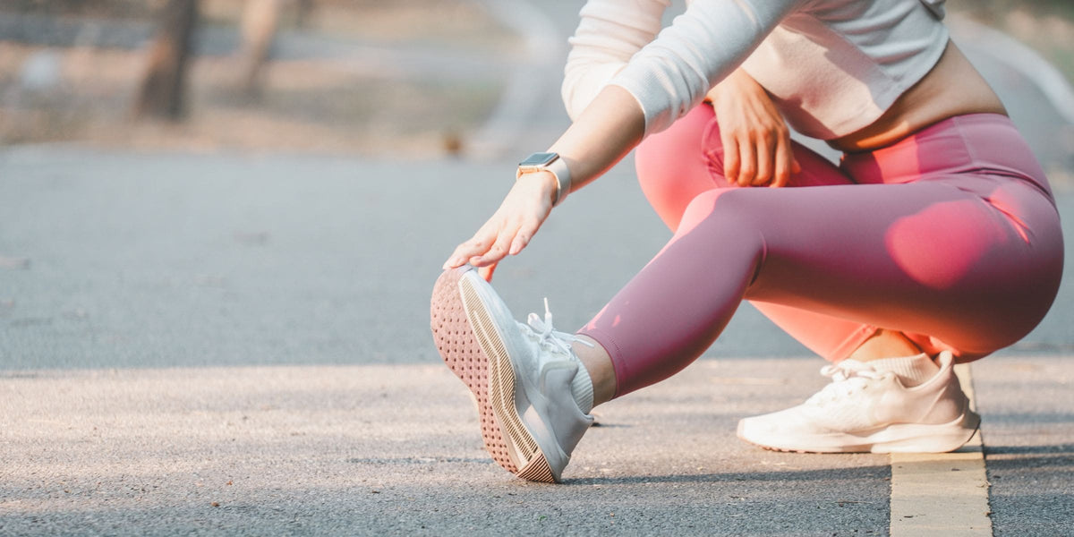 Runner's Toe: schwarzer Zehennagel beim Laufen