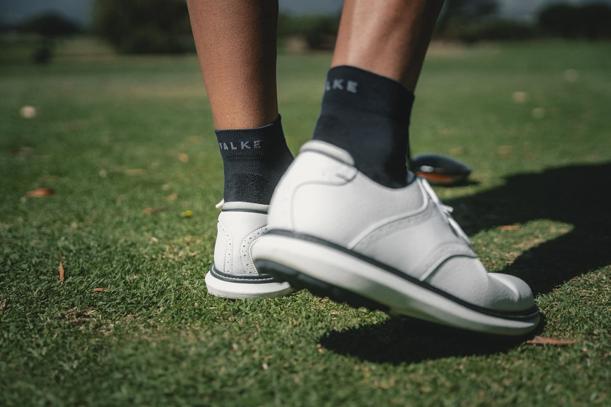 Mittel hohe Golfsocken